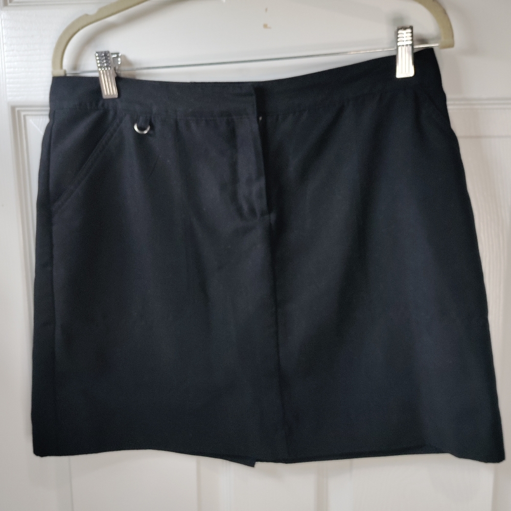 Izod women's black golf skort size 6